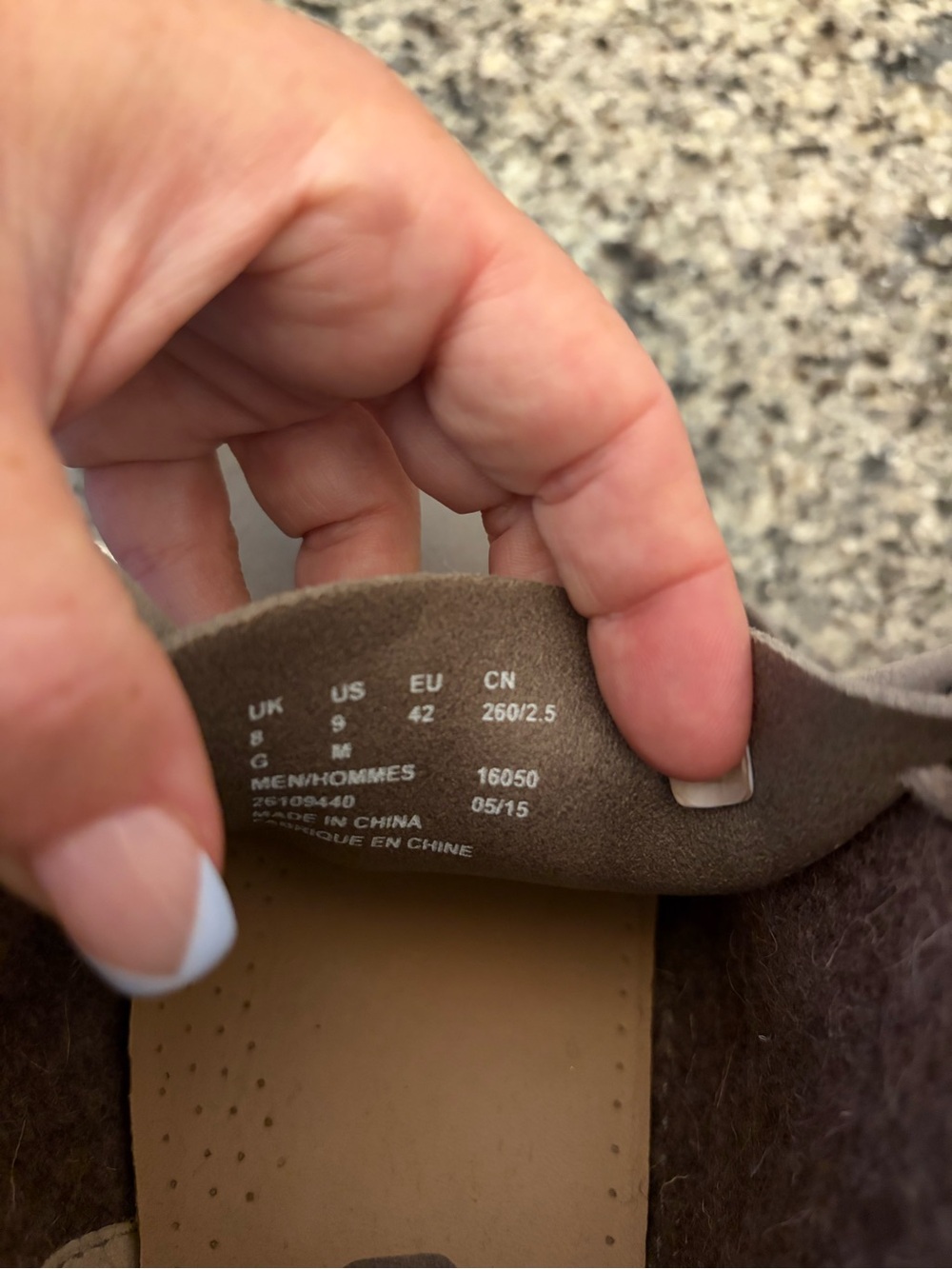 Clarks Men’s Chukka Boots in Beige and Brown - Picture 5 of 6